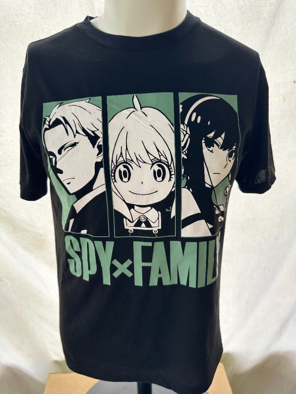 Spy x Family Max Limited Men's Black Green T Shirt Size Small Loid Forger Yor Fo